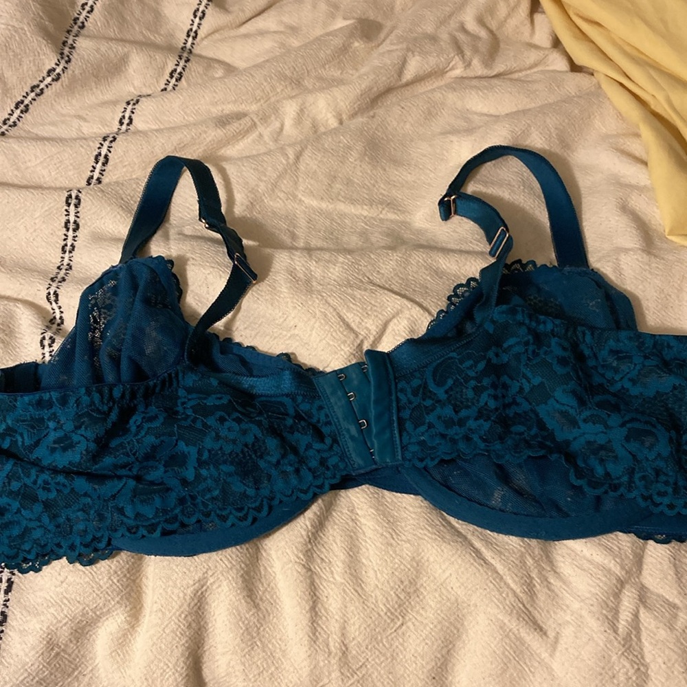 Fenty lace bra - Picture 3 of 4